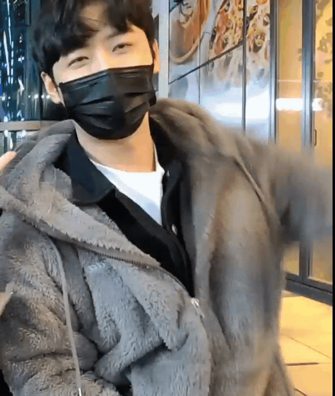 16173577212277.gif