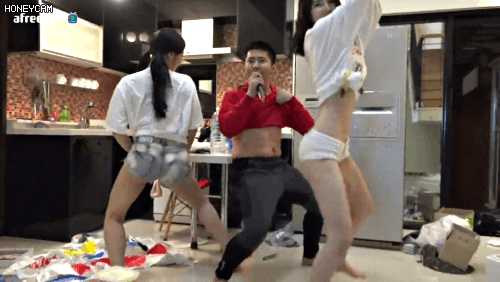 16240302829934.gif