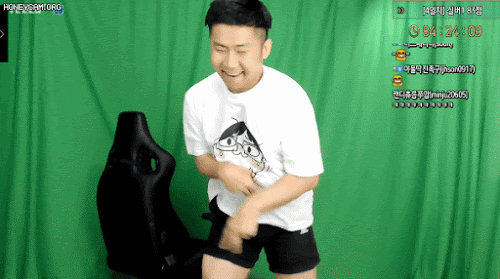 16248222788164.gif