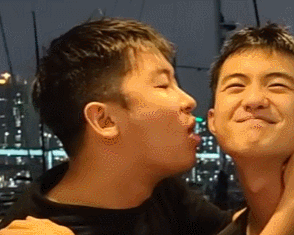 16413570749811.gif