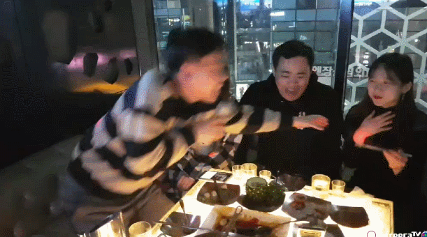 16434486809735.gif