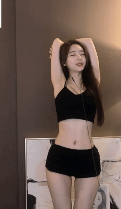 16435998667721.gif